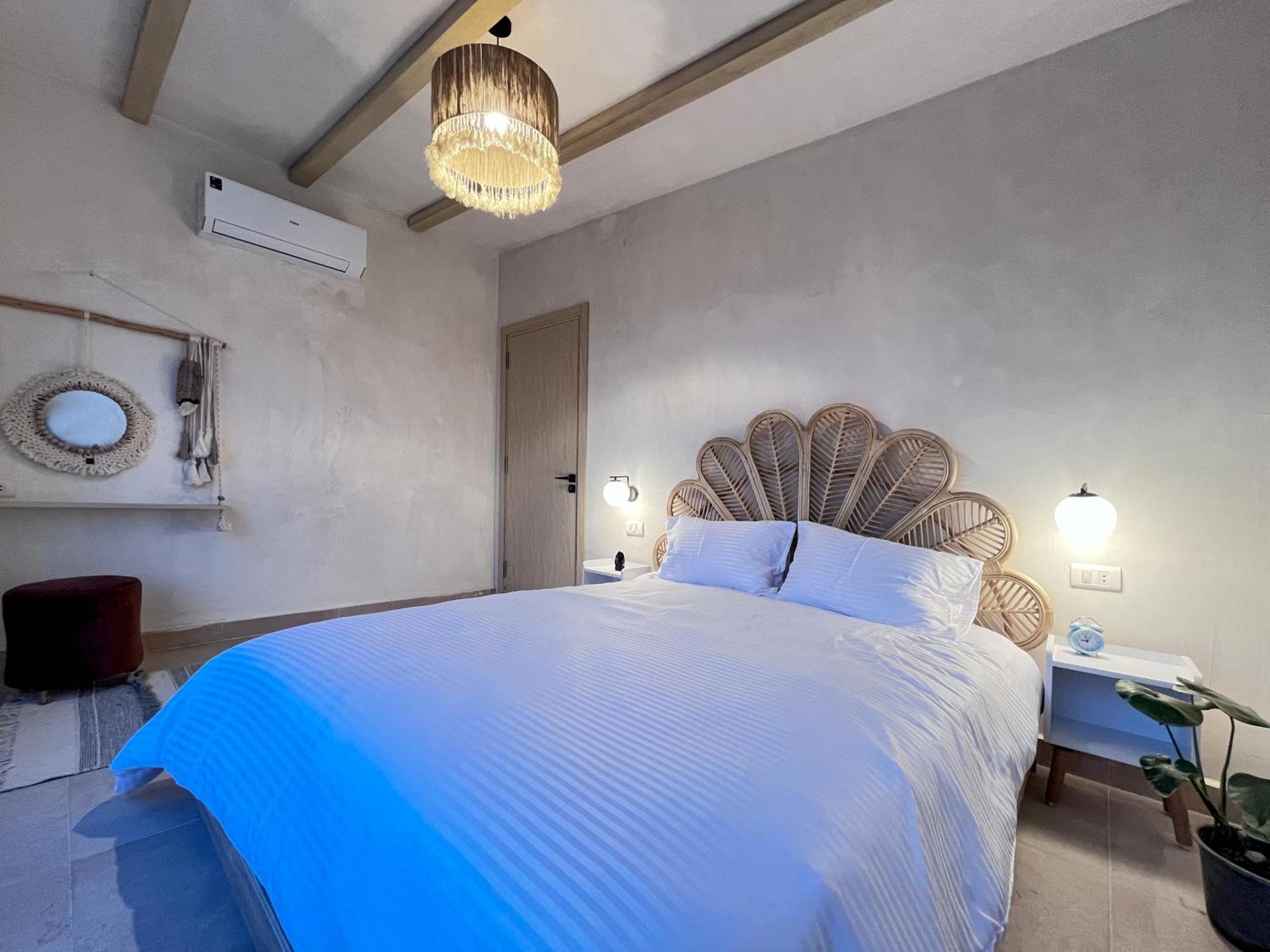 Boho Getaway With Pyramids View & Jacuzzi Apartment Giza Ngoại thất bức ảnh