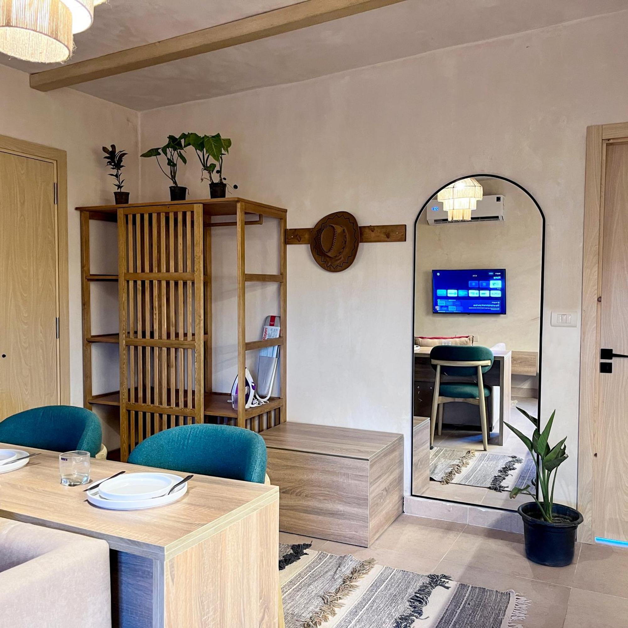 Boho Getaway With Pyramids View & Jacuzzi Apartment Giza Ngoại thất bức ảnh