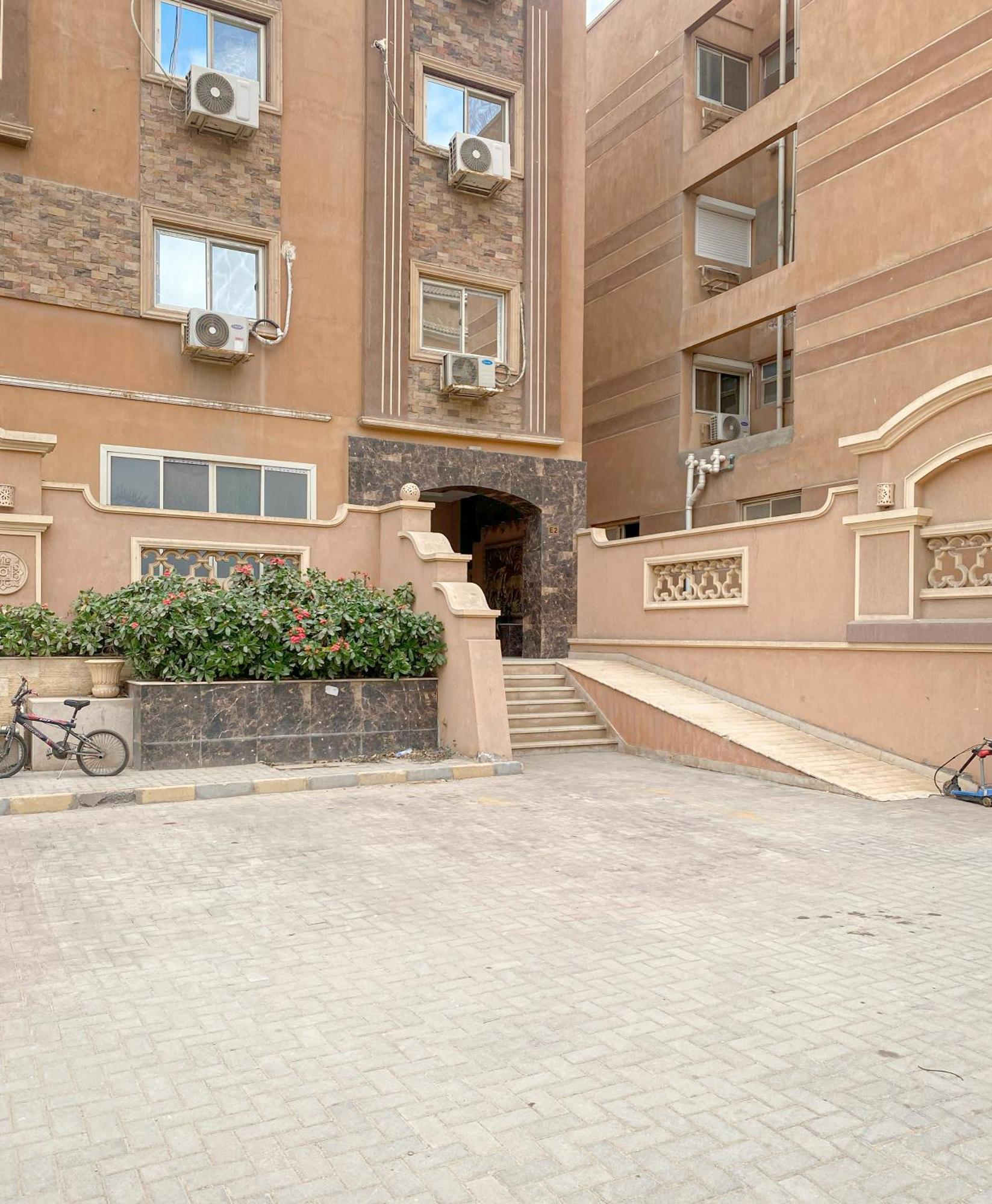Boho Getaway With Pyramids View & Jacuzzi Apartment Giza Ngoại thất bức ảnh
